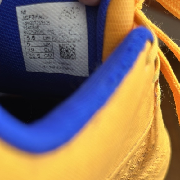 Kid’s New Balance FURON Soccer Cleats - Picture 4 of 5